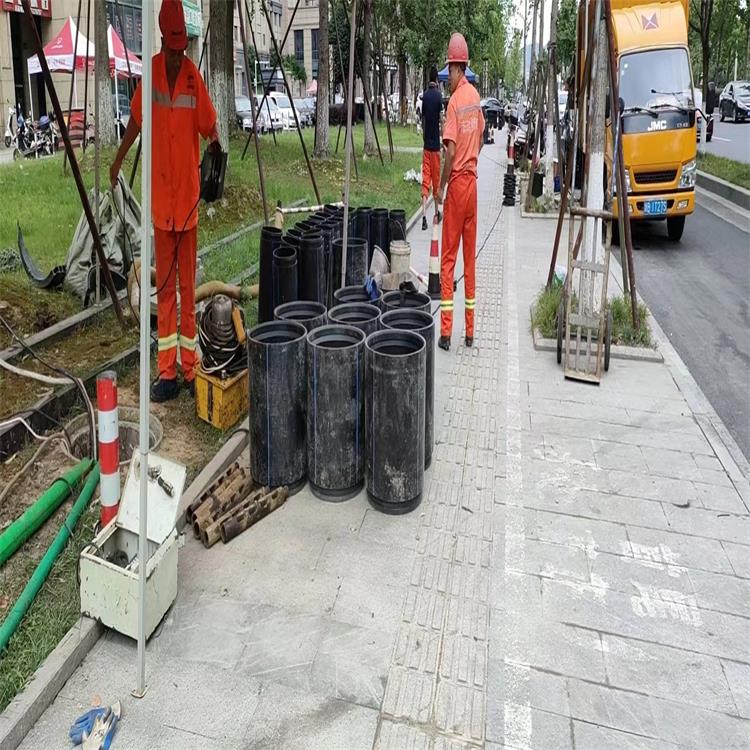 十月田镇管道短管置换修复